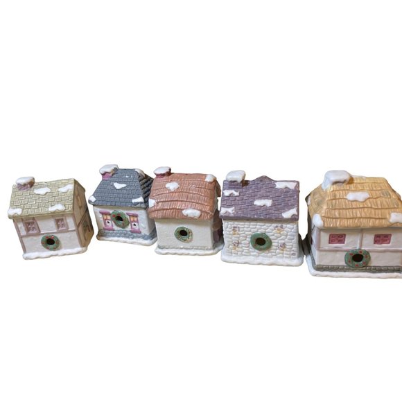 Village Houses 5 small Ornament or Christmas Village - Picture 8 of 12